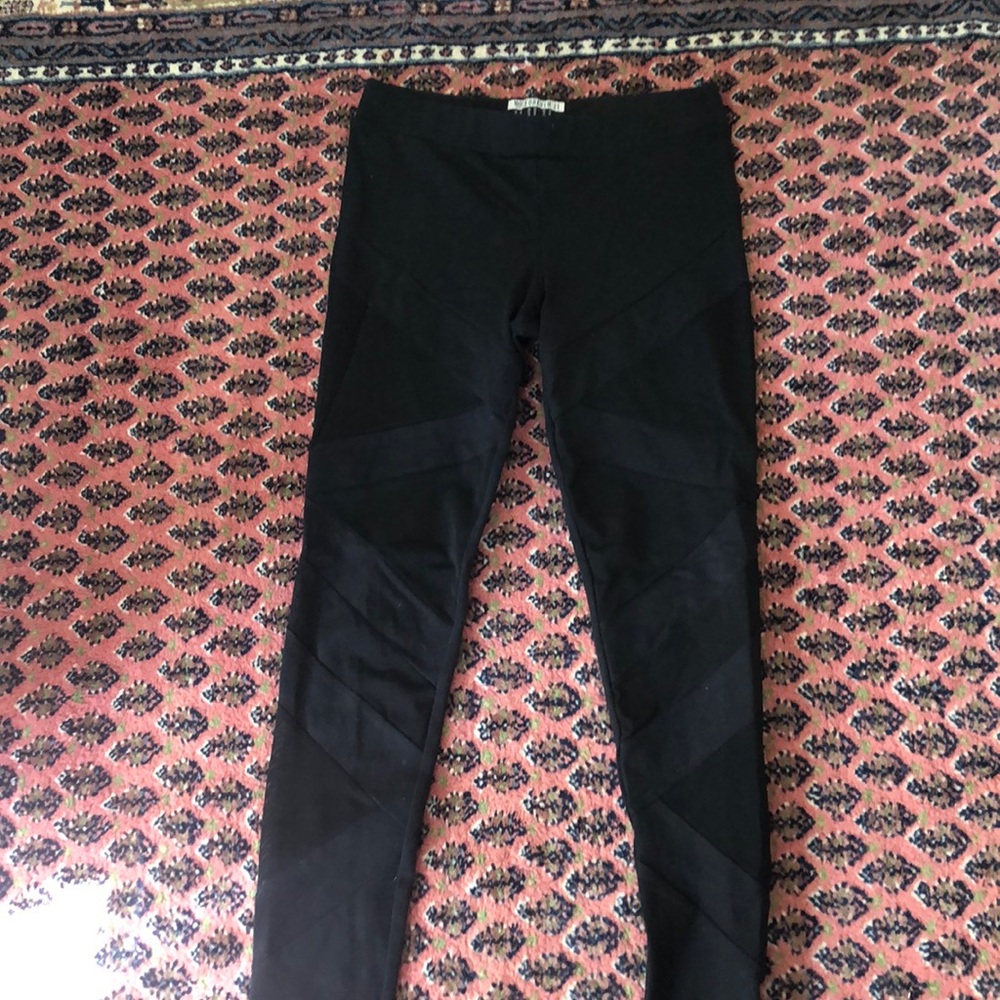 Black mesh leggings